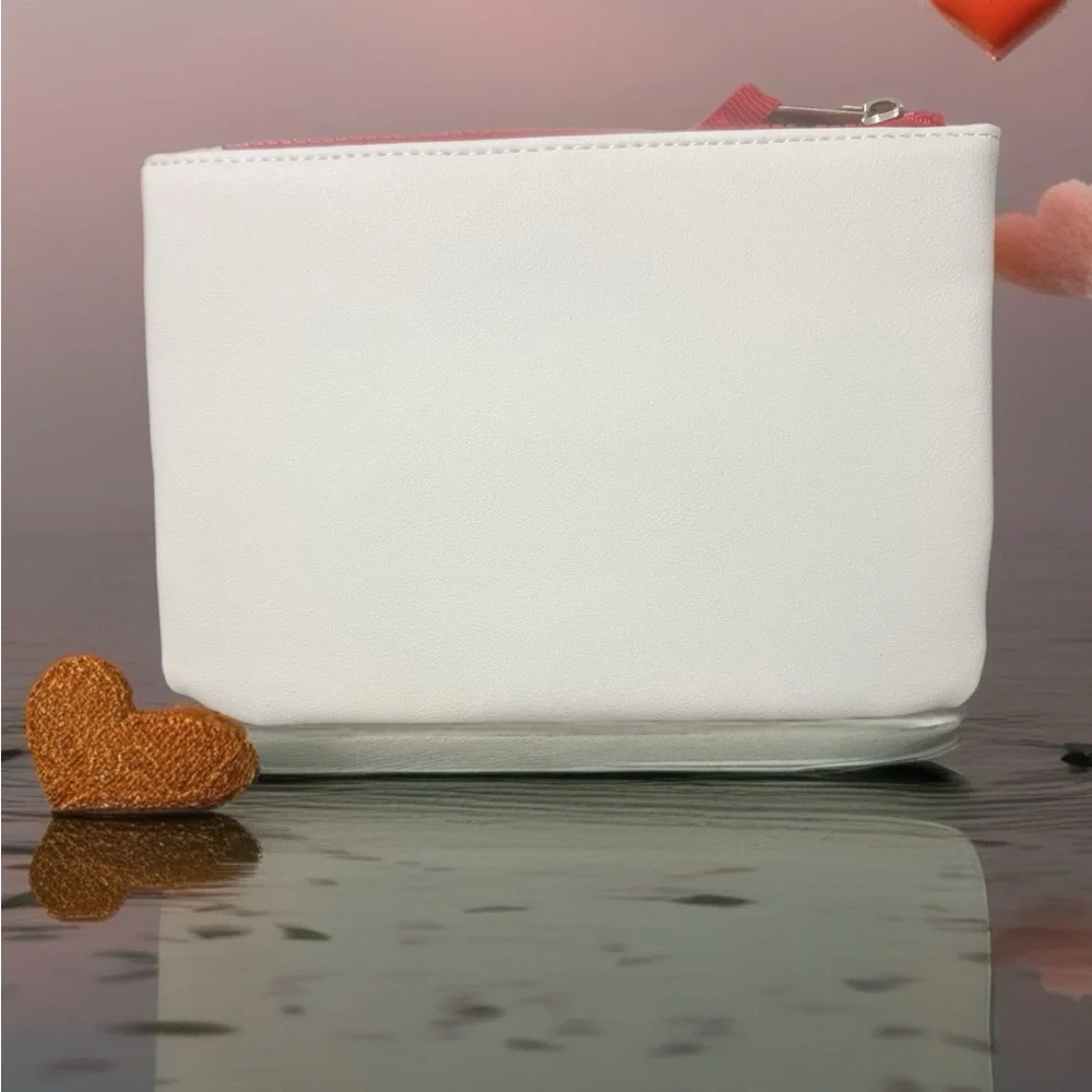 Disney Mickey Mouse Cosmetic Bag - Picture 2 of 4